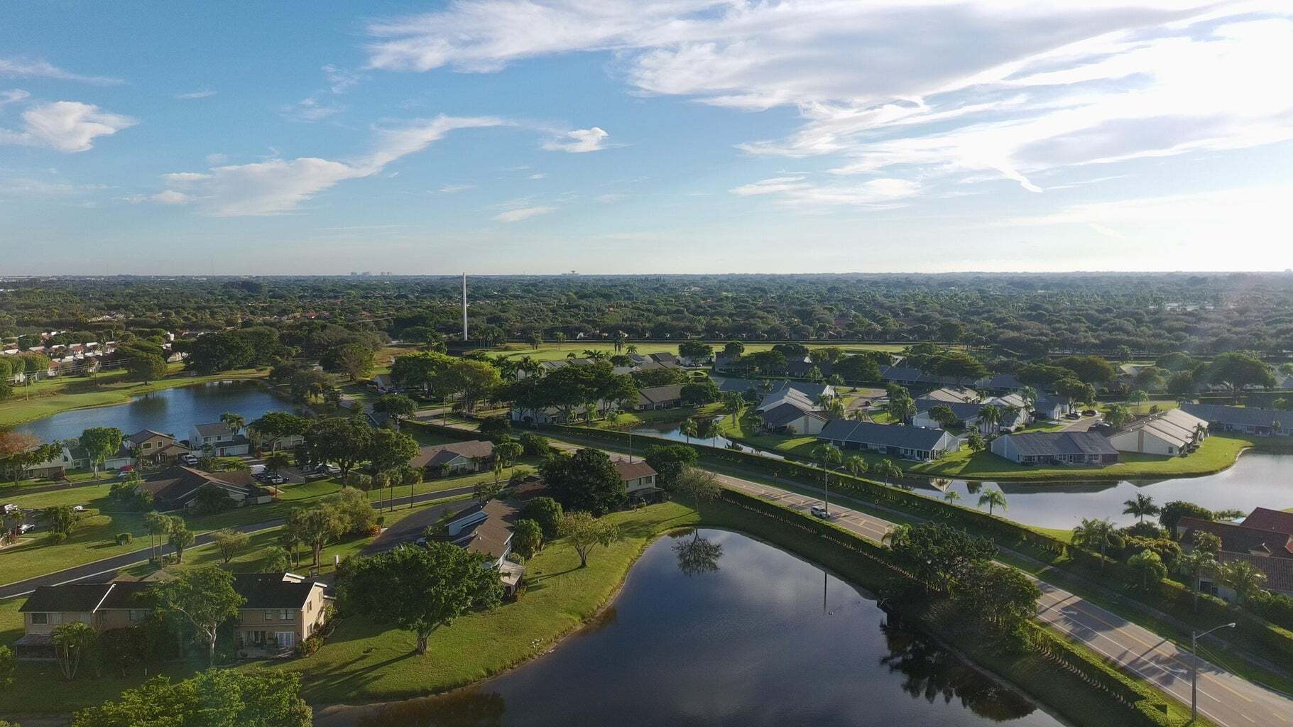 Building Photo - 5885 Northpointe Ln