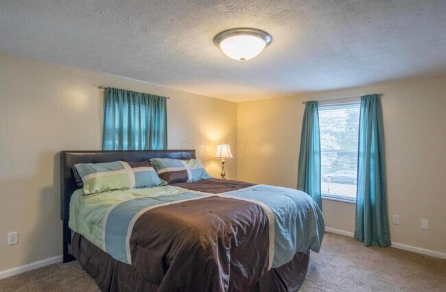 Building Photo - 5726 Countrie View Ct