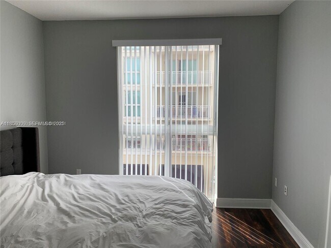 Building Photo - 7275 SW 90th St