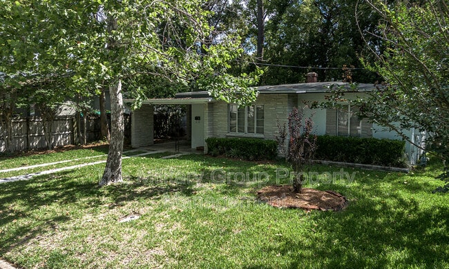 Building Photo - 2115 Minerva Ave