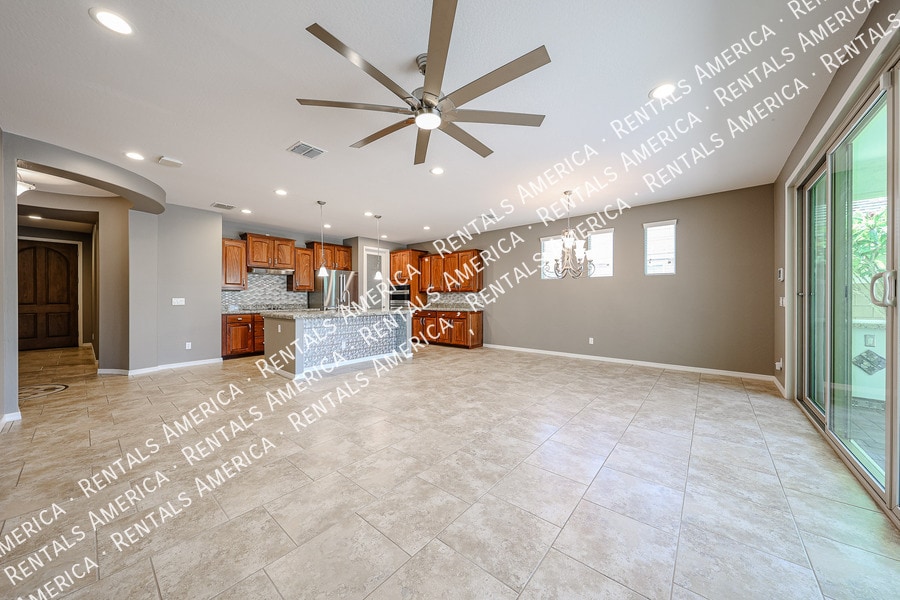 Building Photo - 20658 E Raven Dr