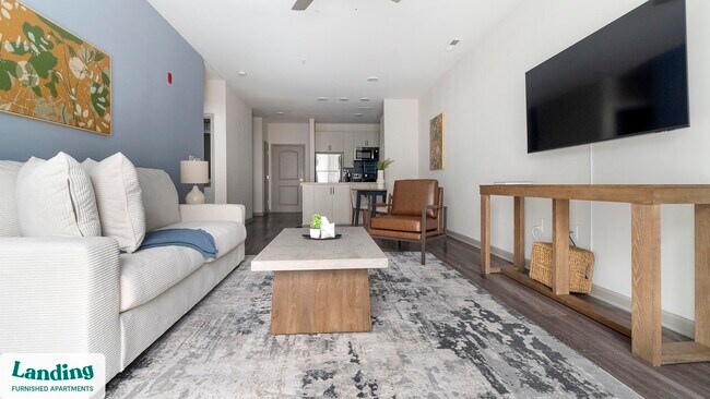 Building Photo - 900 E Six Forks Rd