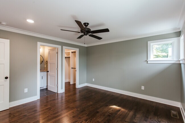 Building Photo - 132 Flint St