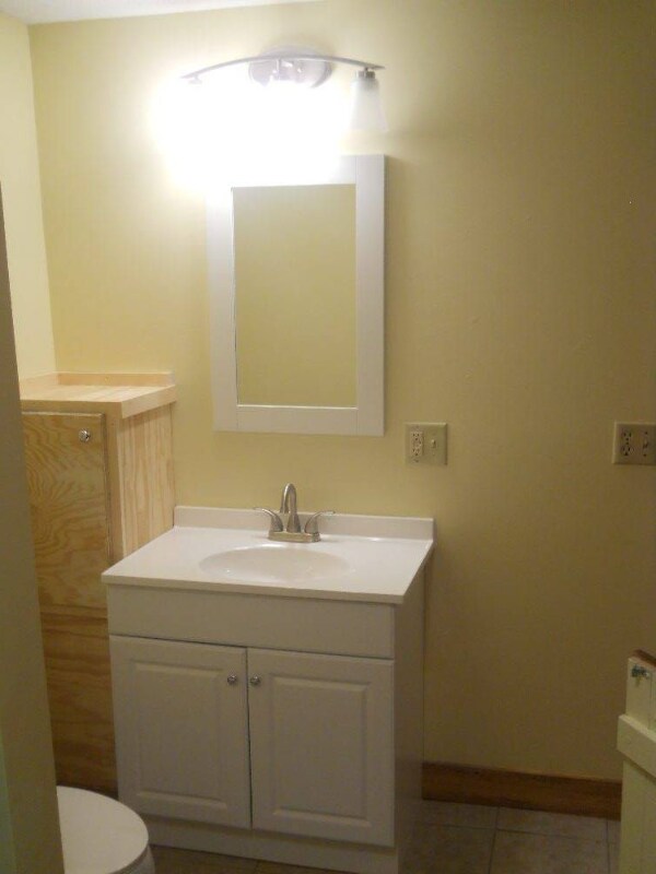 Building Photo - 32 Overlock Rd