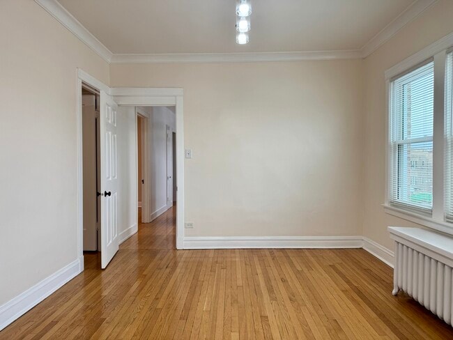 Building Photo - 2125 Wesley Ave