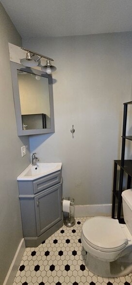 Building Photo - 57 Broad St