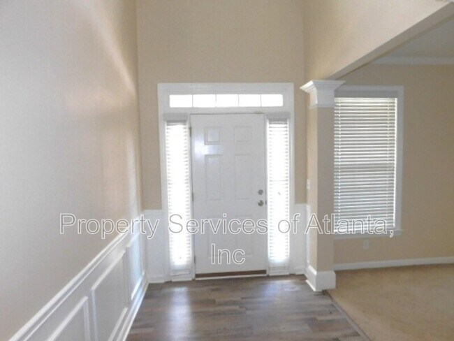 Building Photo - 3543 Aberdeen Way