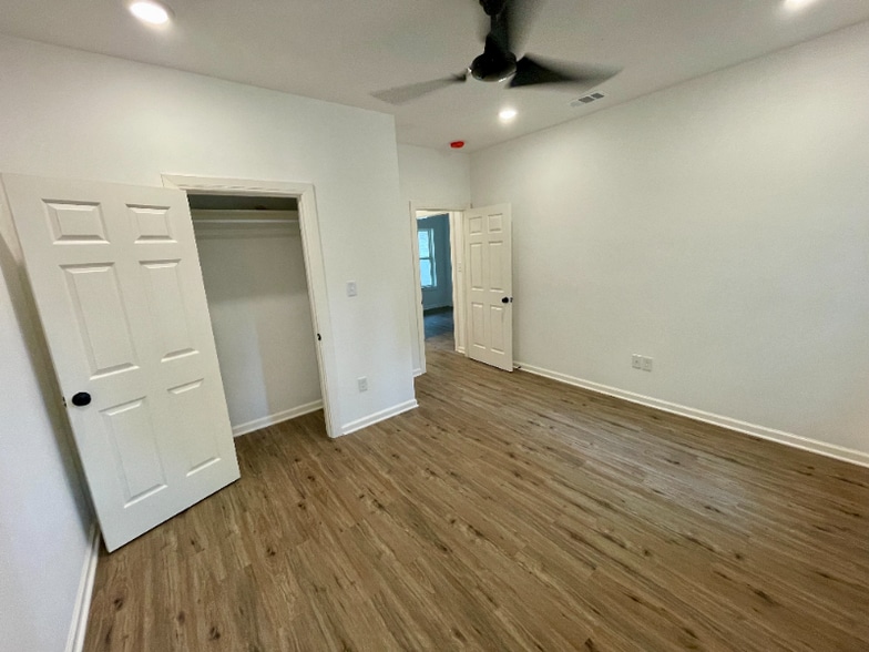 Building Photo - 17562 Highland Cir