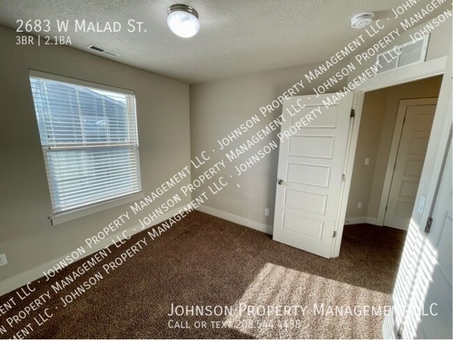 Building Photo - 2683 W Malad St