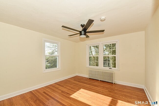 Building Photo - 146 Warsaw St