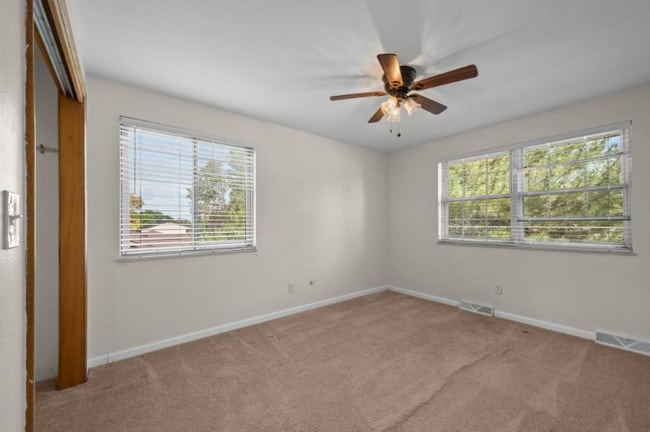 Building Photo - 2219 27th Ave