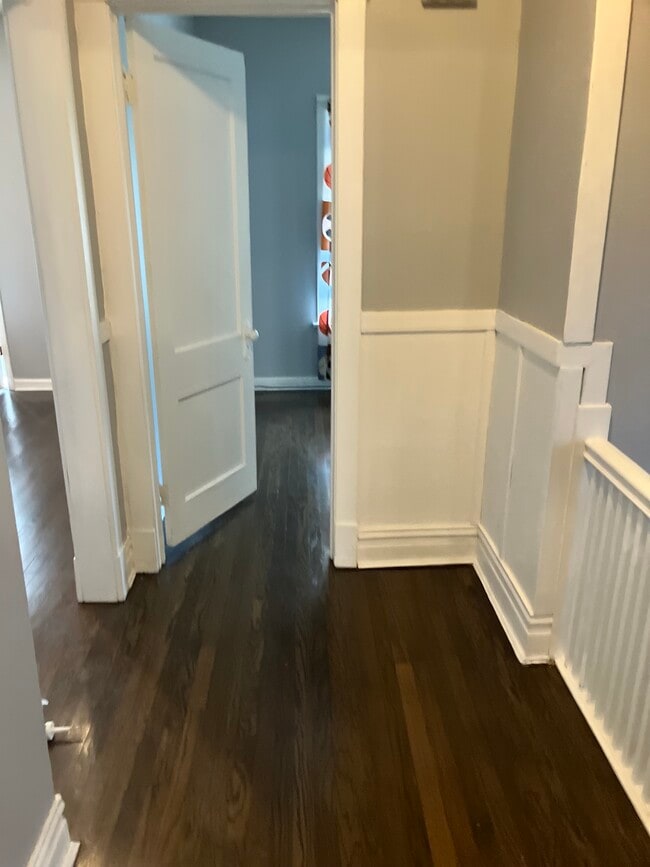 Building Photo - 2404 E 74th St