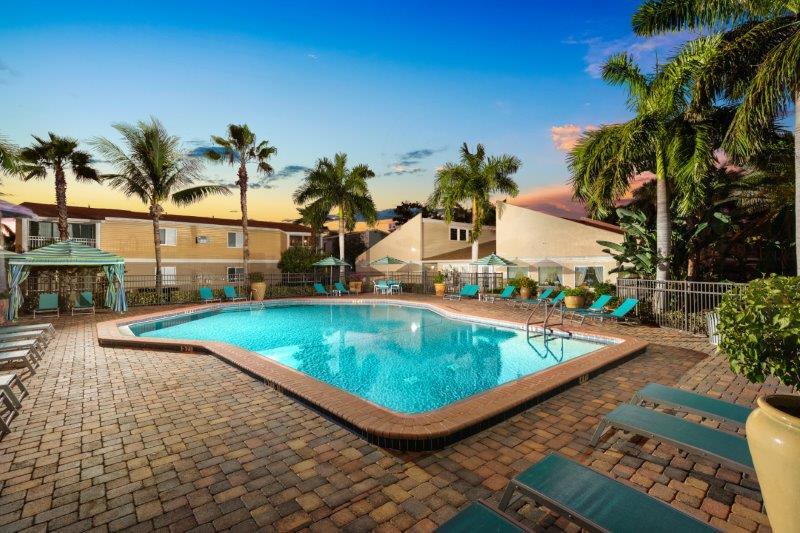 Pool - Cypress Winds Apartment Homes