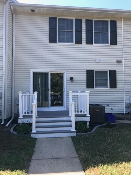 Building Photo - 1023 Baccharis Dr