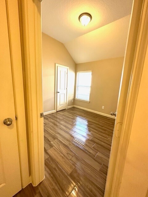 Building Photo - 7826 Gable Bridge Ln