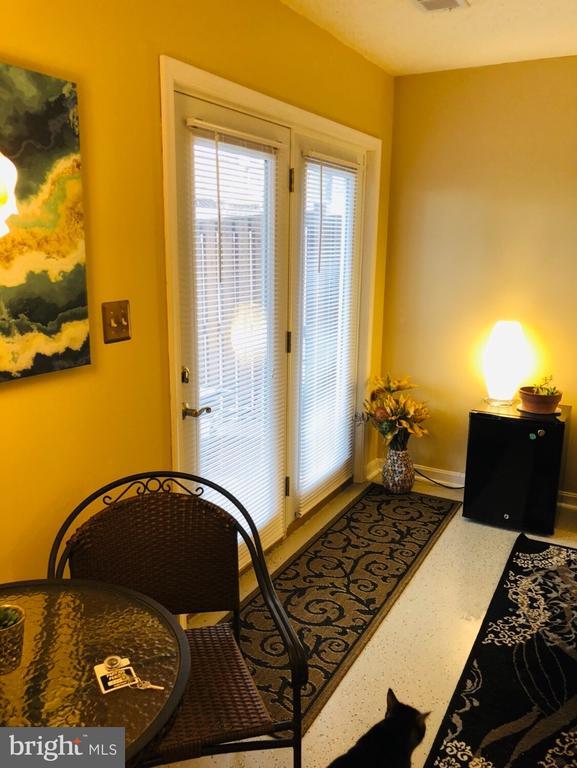 Building Photo - 11052 Sentry Ridge Rd