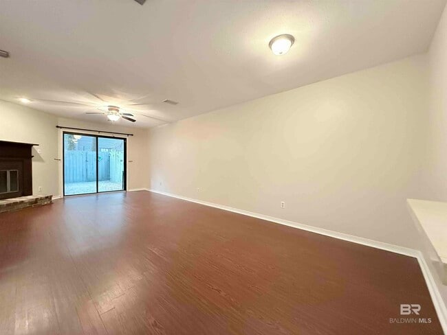 Building Photo - 36 Summer Oaks Dr