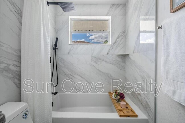 Building Photo - 13806 San Juan Ave