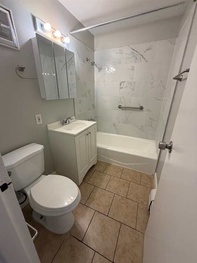 Building Photo - 230 68th St