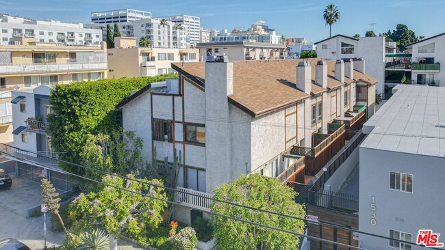 Building Photo - 1534 N Formosa Ave