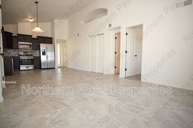 Building Photo - 14380 Tobe Davis Dr