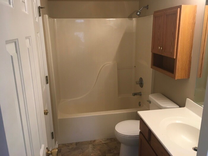 Building Photo - 3235 Keystone Lakes Way