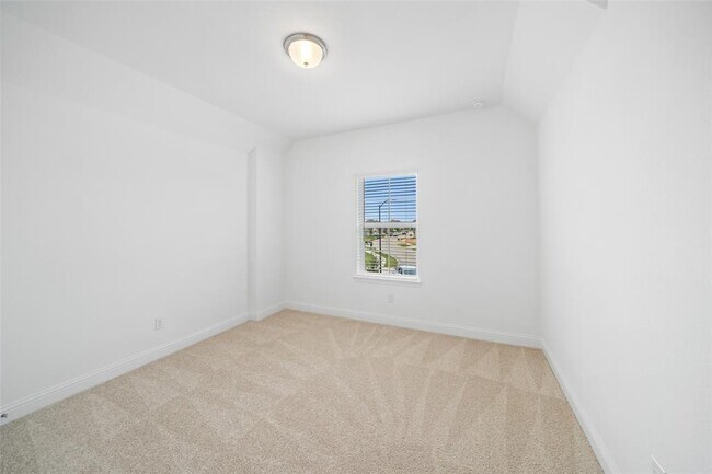 Building Photo - 11262 Tropical Frst Wy