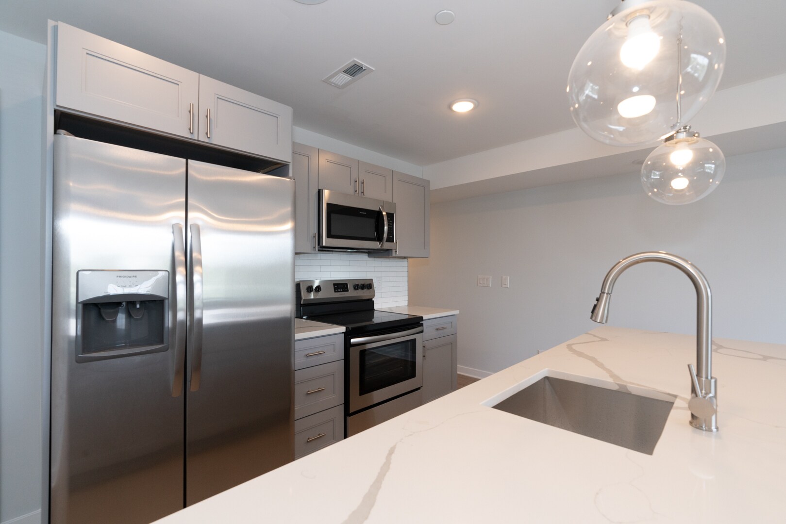 Building Photo - 644 32nd N St