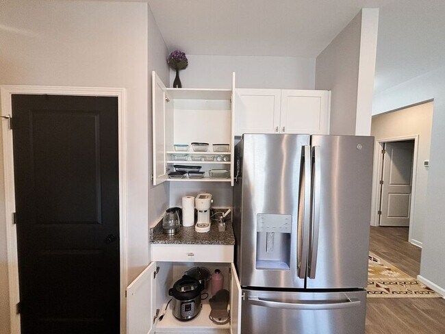 Building Photo - 9648 Brandishing Rd