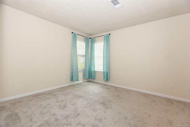 Building Photo - 103 Stratford Dr