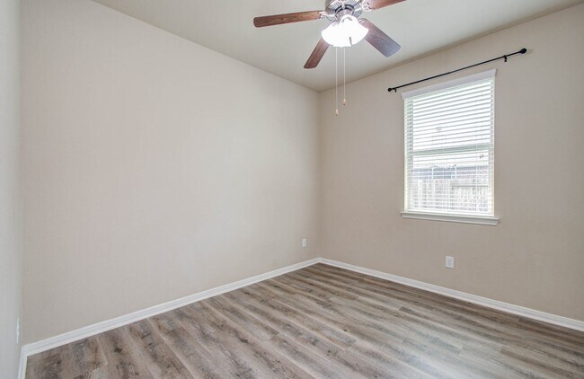 Building Photo - 11702 Eagle Ridge Dr