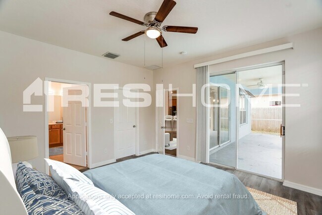 Building Photo - 5209 Clover Mist Dr