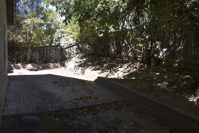 Building Photo - 8509 El Lindo Ct