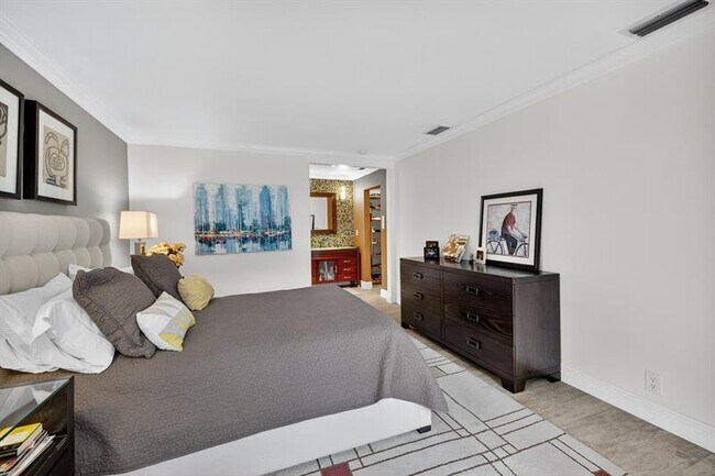Building Photo - 2801 DC Country Club Boulevard