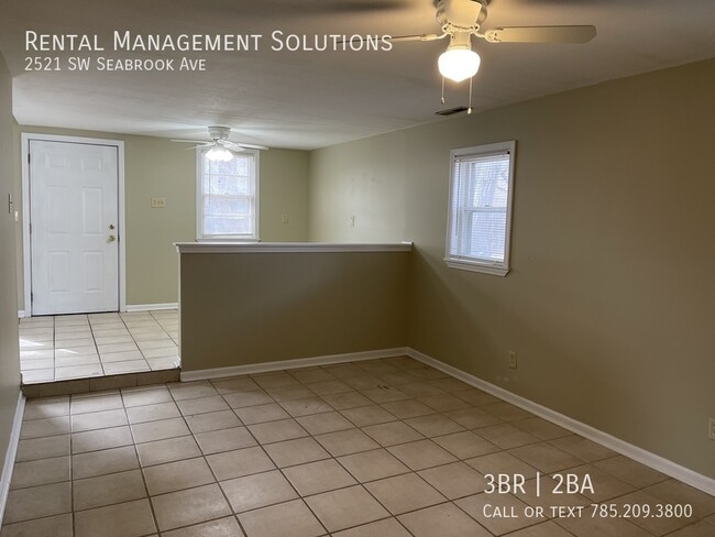 Building Photo - *Near Shunga Trail* 2521 SW Seabrook Ave- ...