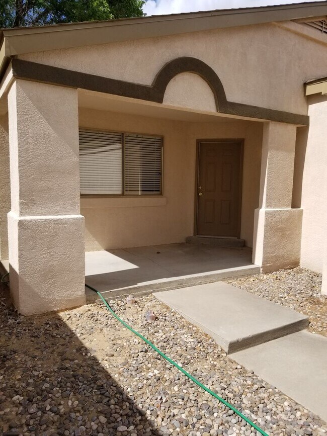 Building Photo - North Hills-Rio Rancho