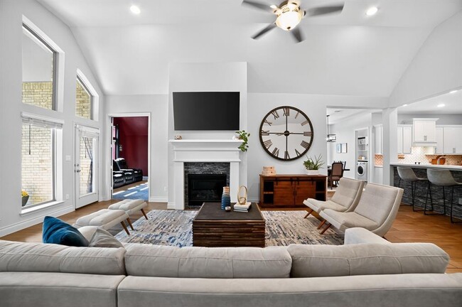 Building Photo - 1904 Woolsey Wy