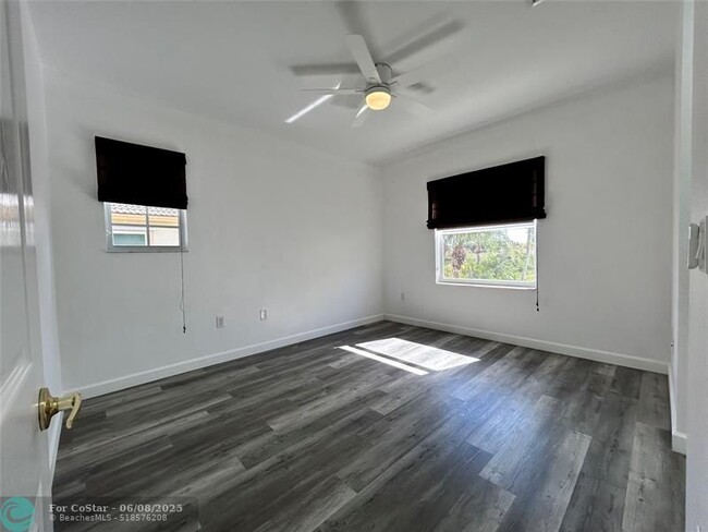 Building Photo - 604 NW 170th Terrace