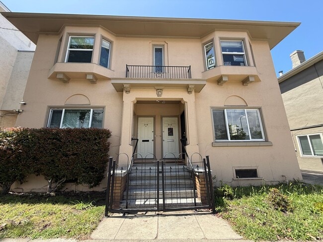Building Photo - 3114 MLK 1BD 1Bath Unit