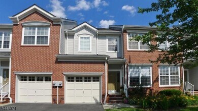 Building Photo - 19 Gordon Cir