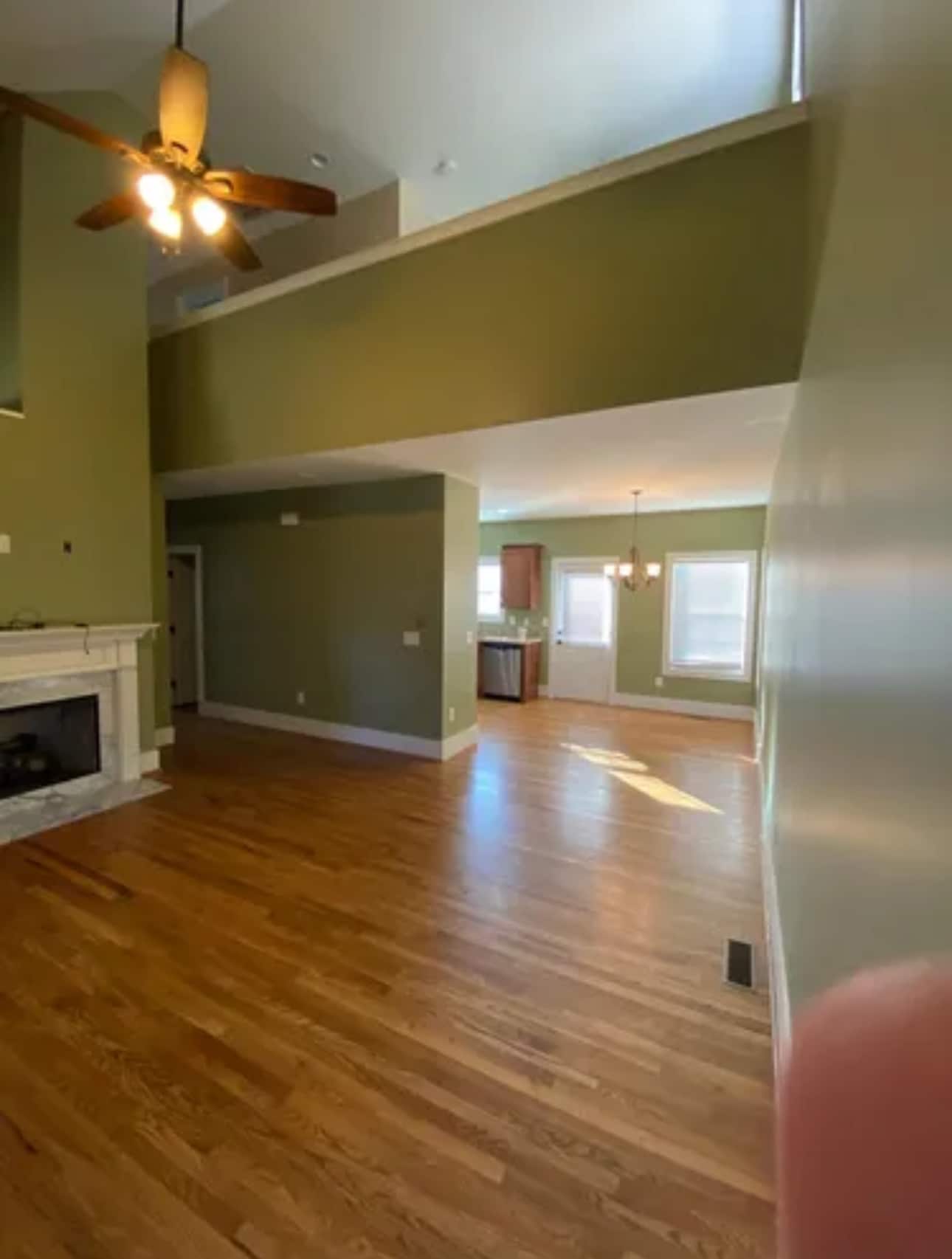Living room - 22 Twin Oaks Dr