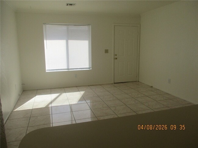 Building Photo - 827 Baseline Rd