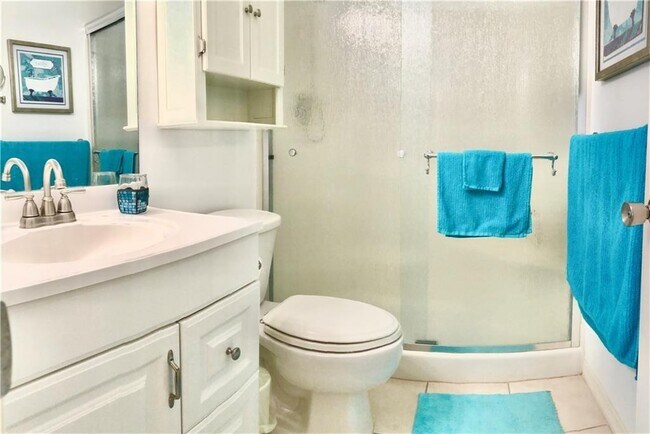 Building Photo - 2/2 Annual in 55+ Community Available May