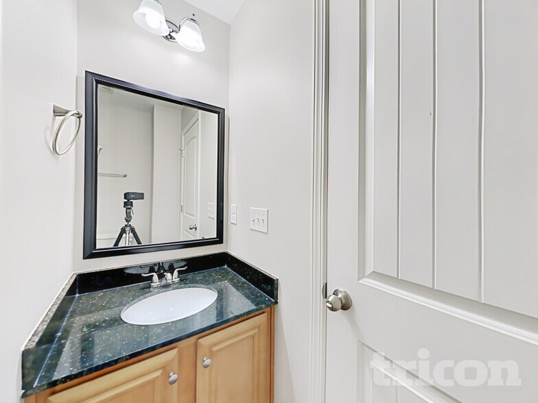 Building Photo - 759 Dawsons Park Wy