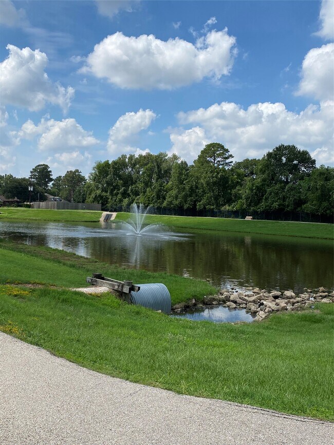 Building Photo - 2915 Beacon Grove St