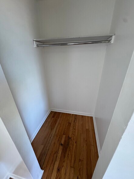 Building Photo - 4251 W Haddon Ave