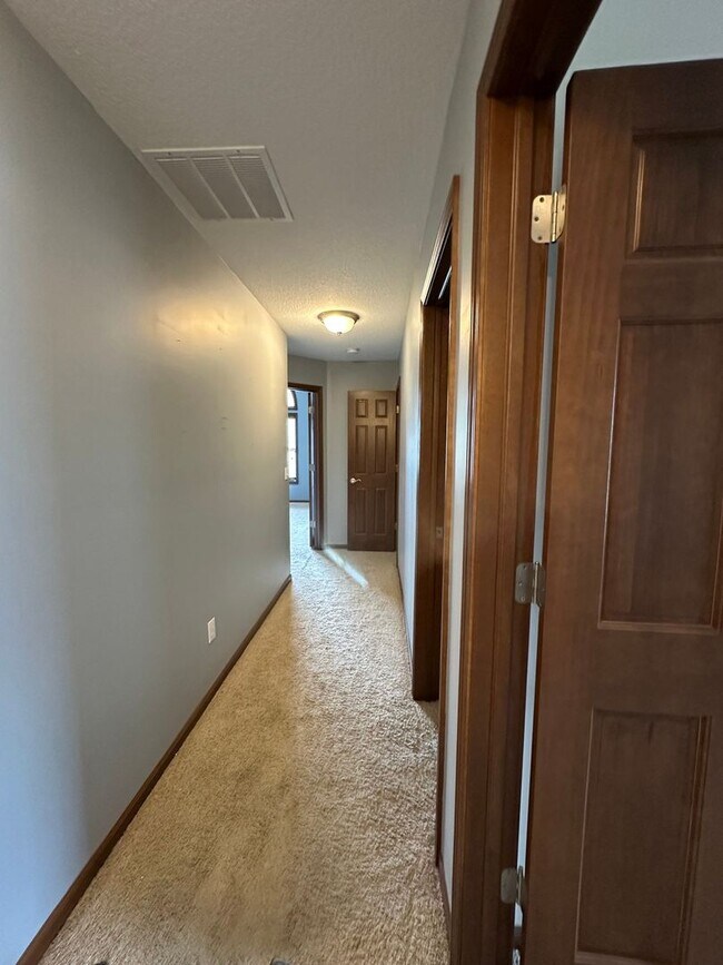 Building Photo - Charming 3BR House in Roanoke