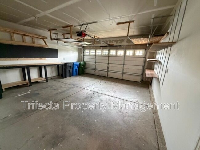 Building Photo - 3627 Glenbarr Ct
