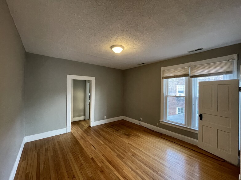 Building Photo - 118 N Glenwood Ave