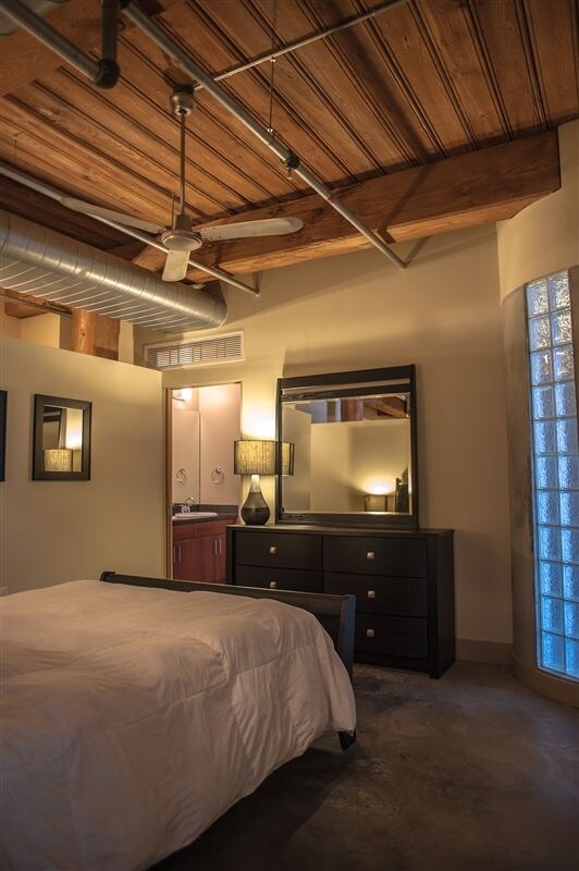 Building Photo - 1 br, 1.5 bath Apartment - Bogen Lofts K1